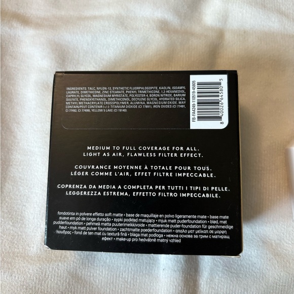 Fenty beauty pro filt’r powder foundation in 180 - Picture 4 of 4